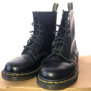 Doc Martens *7 in women*